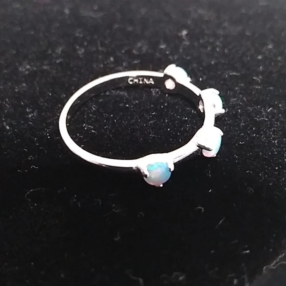 SALE! NWOT Dainty 925 Stamped Blue/Turquoise Pearl Color Ring 💍